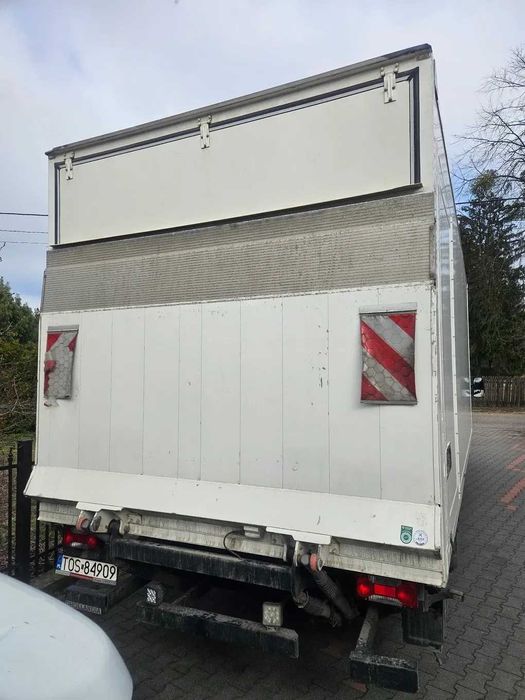 Iveco Daily 15EP, kontener, winda 1500 kg