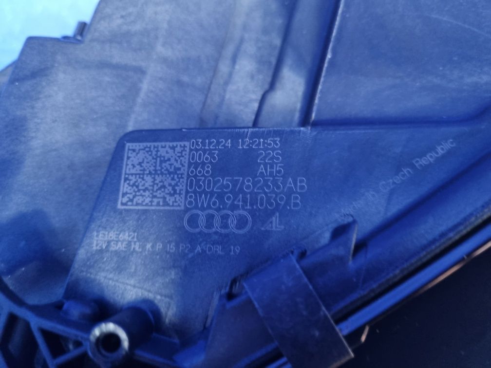 PRZEDNIA lewa lampa FULL LED MATRIX USA Audi A5 F5 Lift 8W6 Oryginał