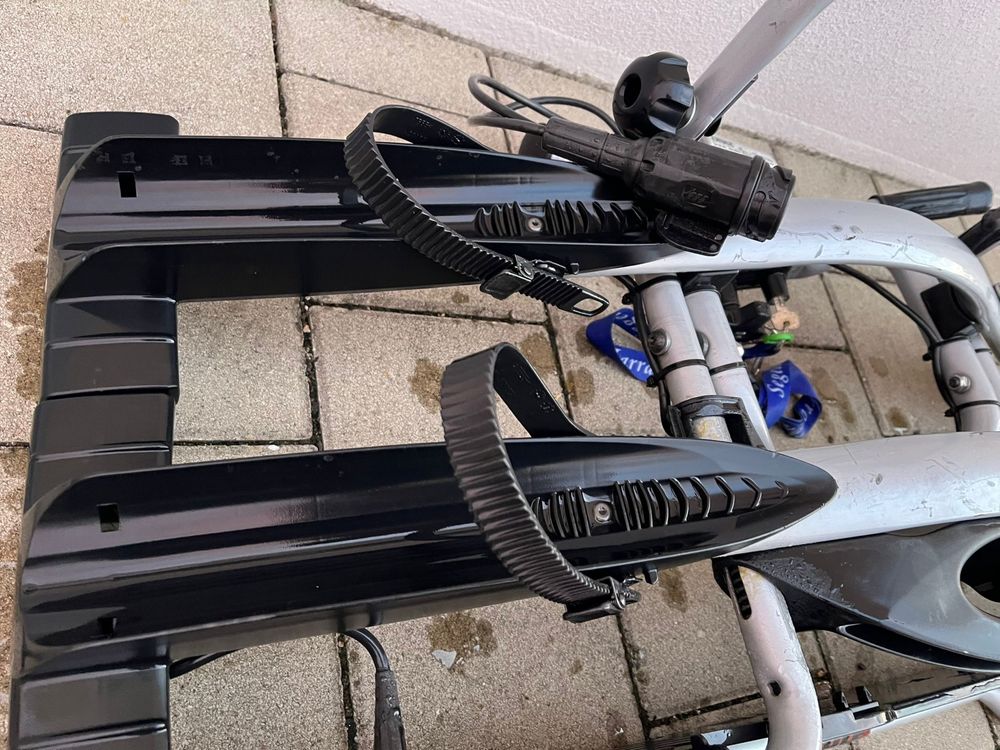 Thule EW 900 bagażnik platforma rowerowa na hak 2 rowery odchylany