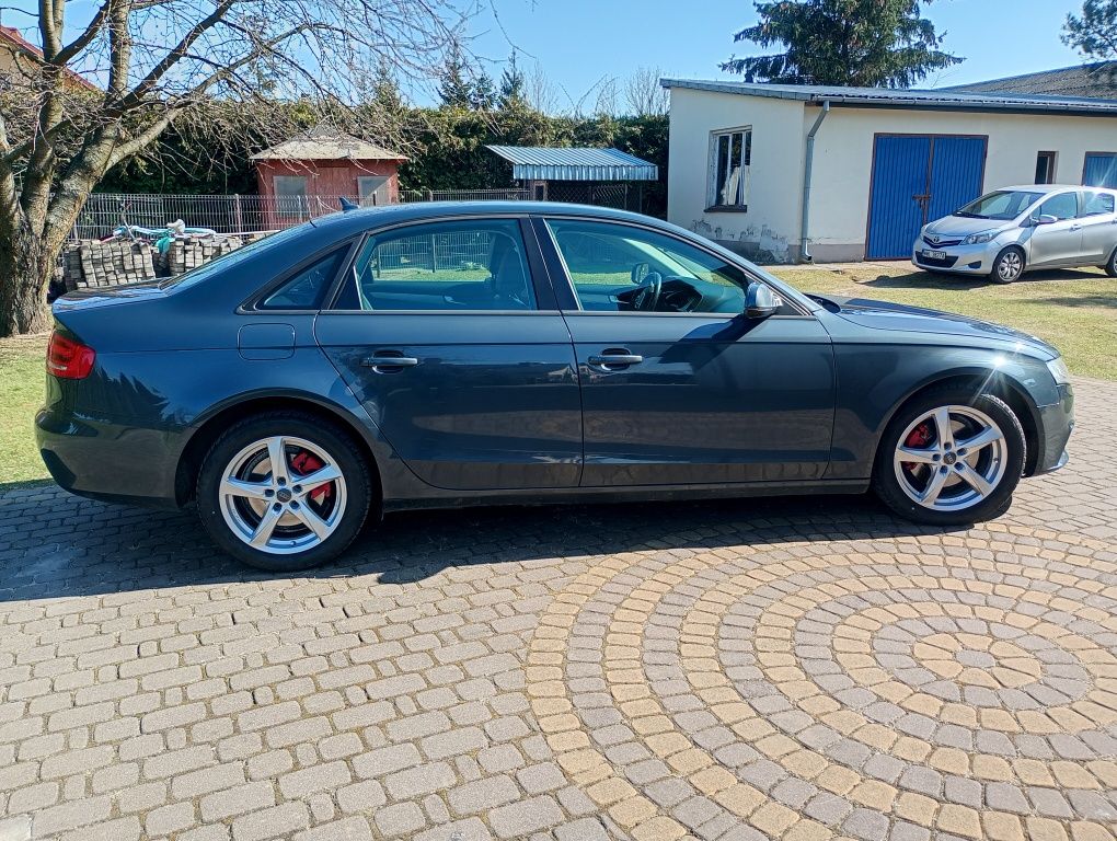 Sprzedam Audi A4 B8