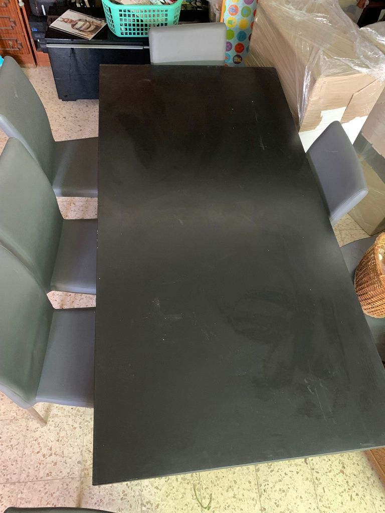 Mesa de sala de jantar + 6 cadeiras