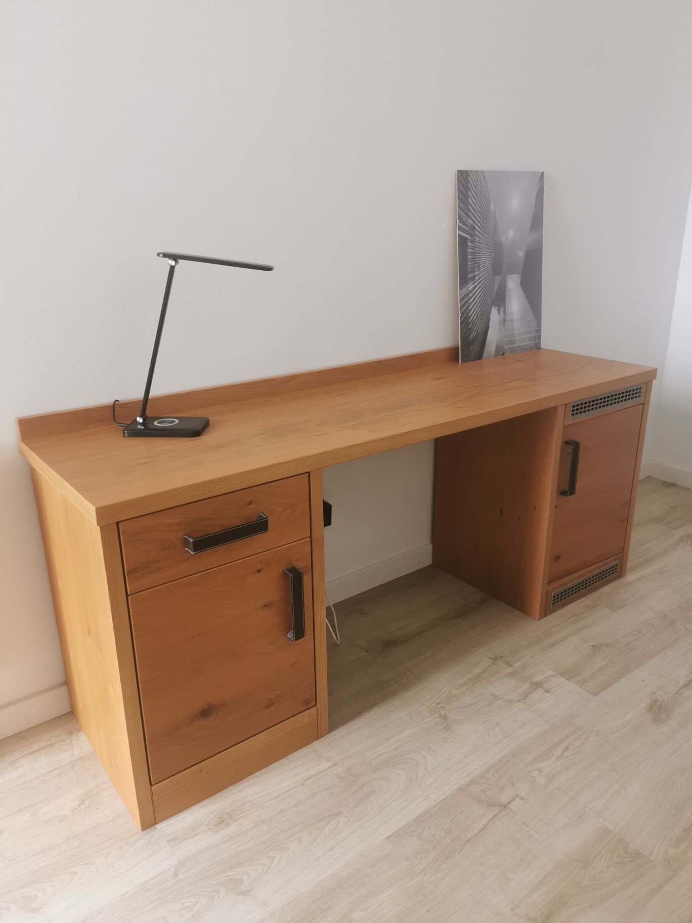 Solidne, drewniane biurko 180cm