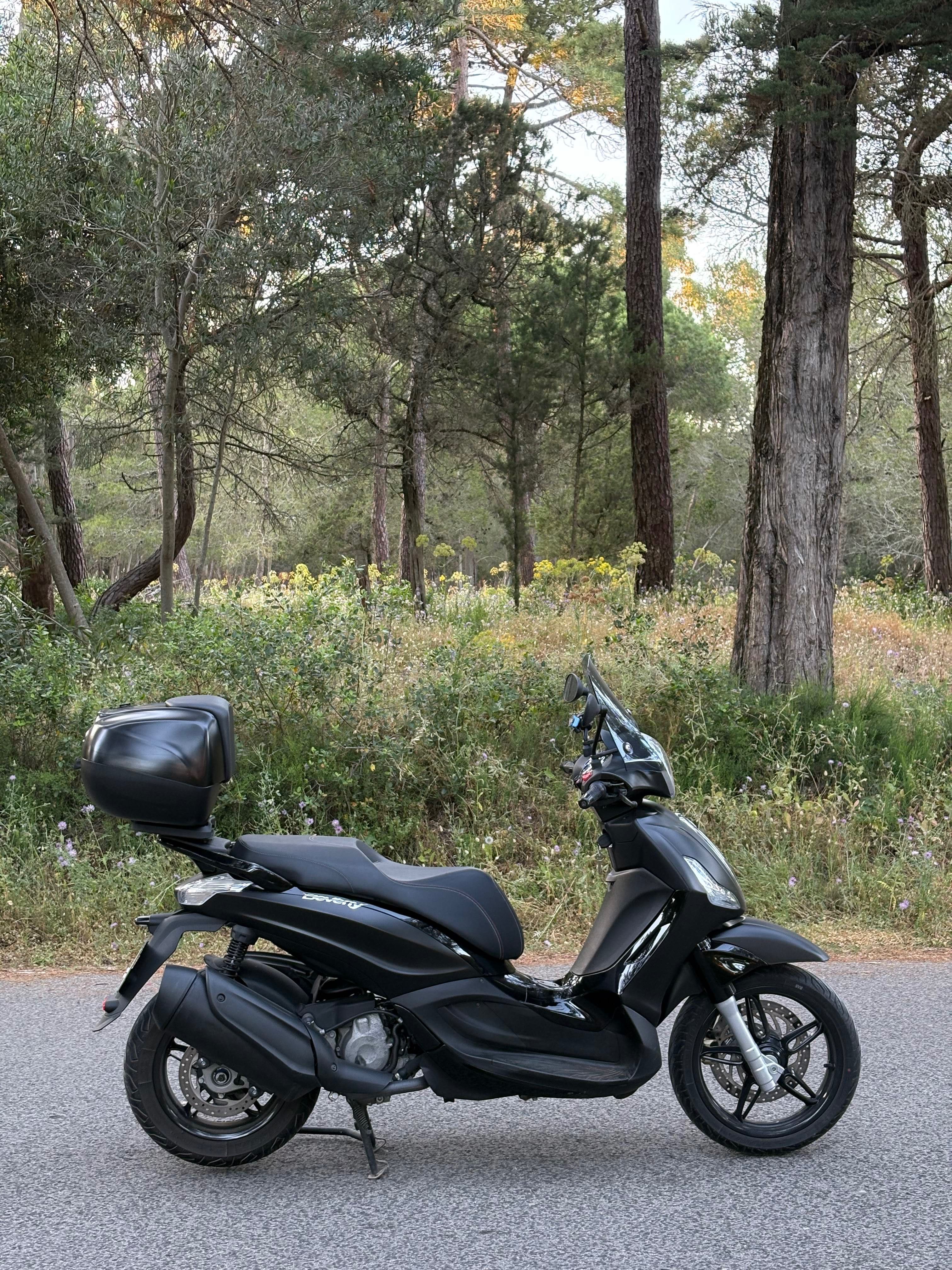 Piaggio Beverly Sport Touring 350