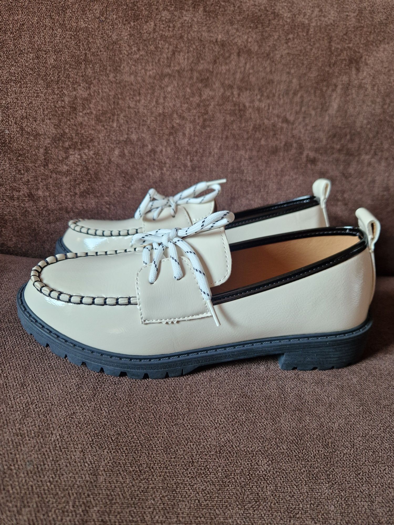 Mokasyny damskie 40