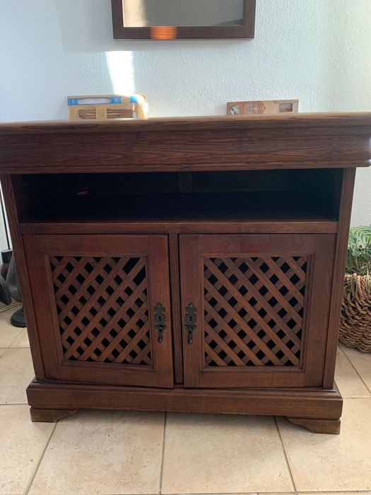 Móveis de Borba- Madeira maciça