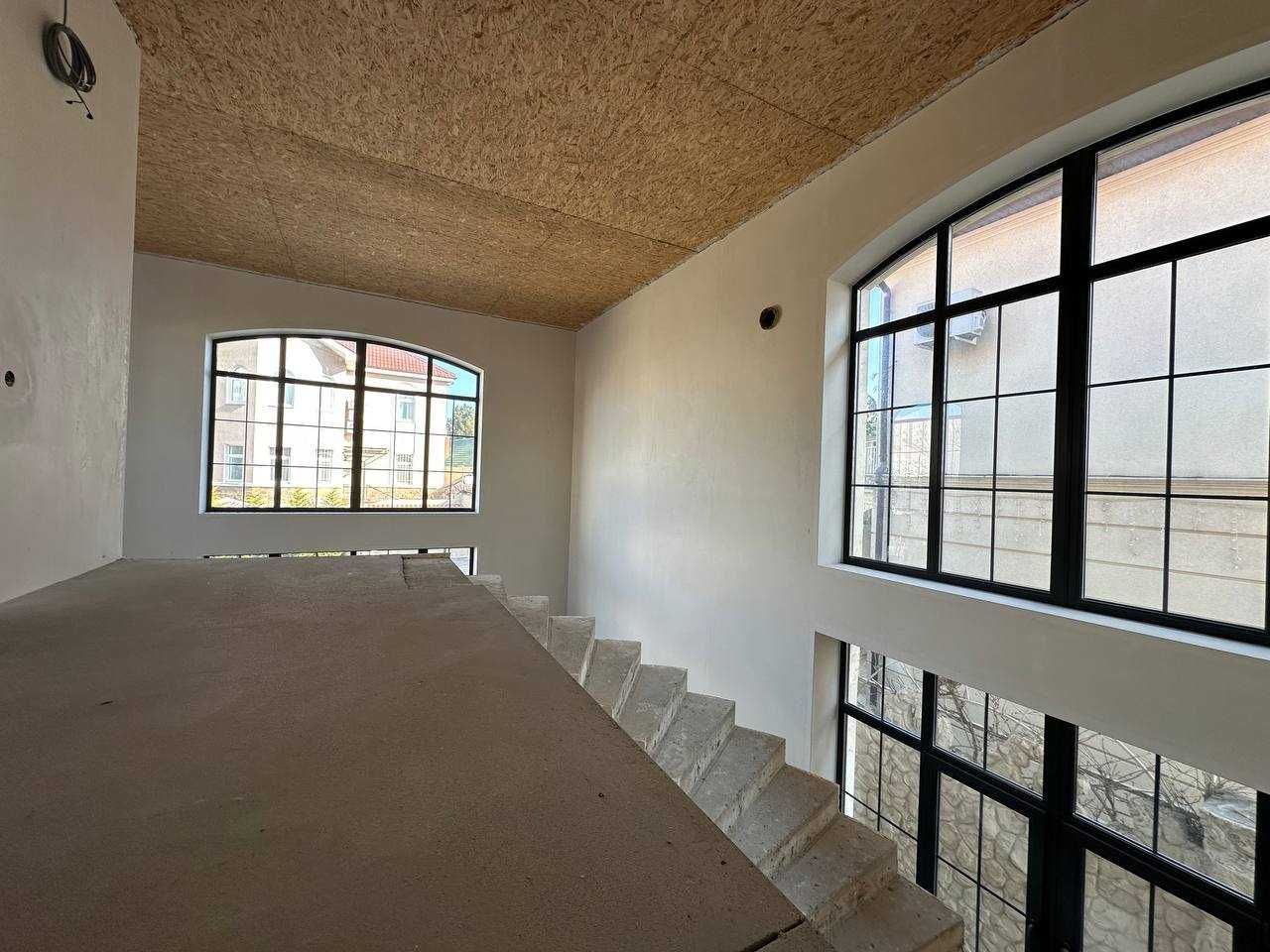 Продам дом в районе 13 ст. Б. Фонтана. Под чистовую отделку.