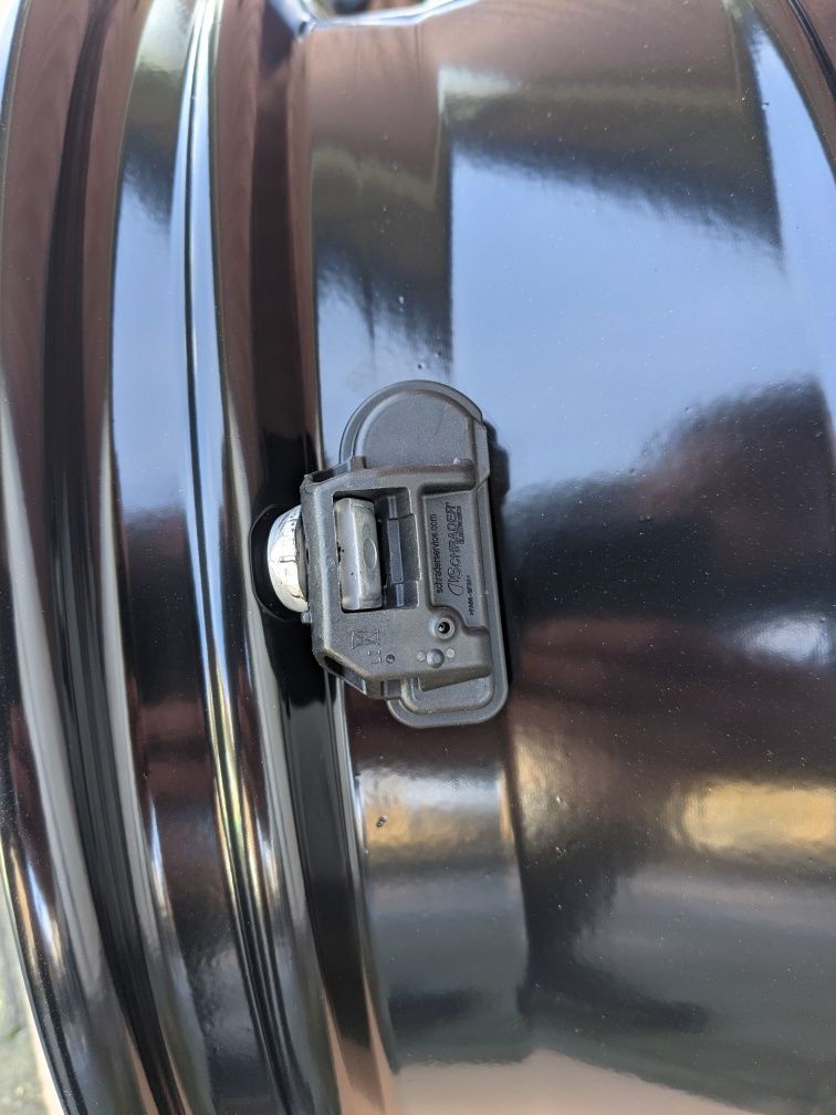 Alufelgi Opel 5x110 Adam Corsa Astra Zafira 6Jx16 ET40 Czujniki Wysyłk