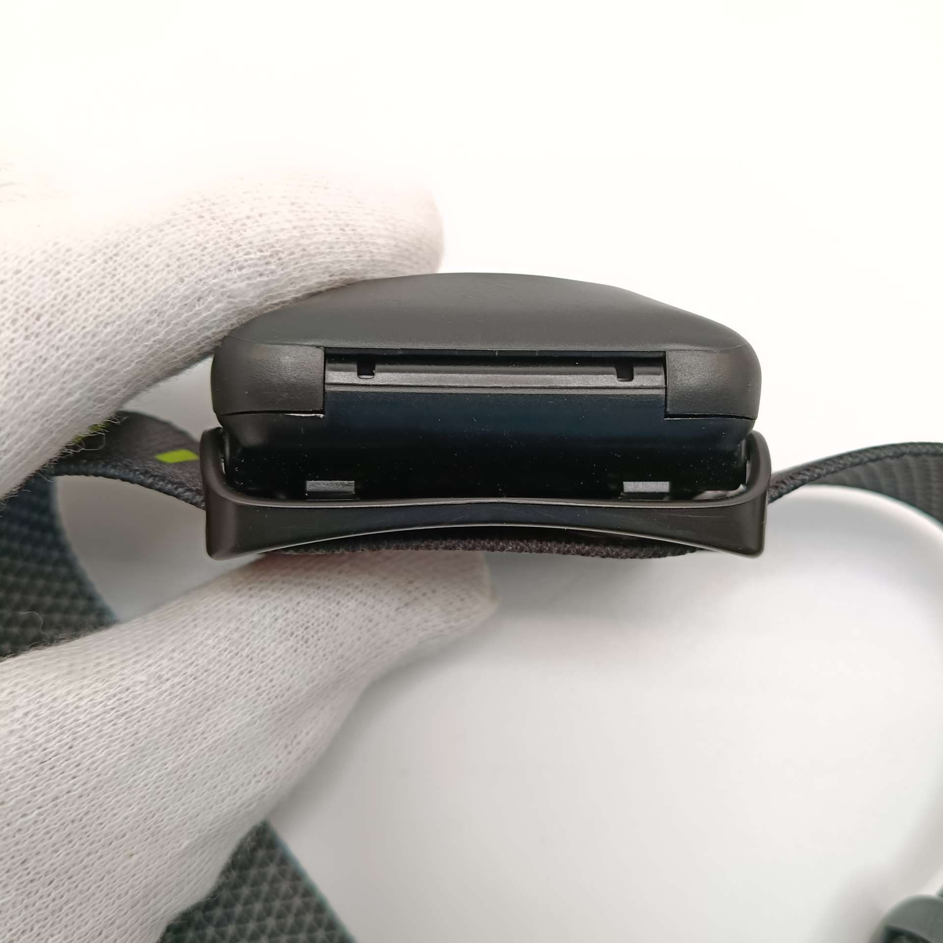 Latarka czołowa PETZL Actik Core E065AA03