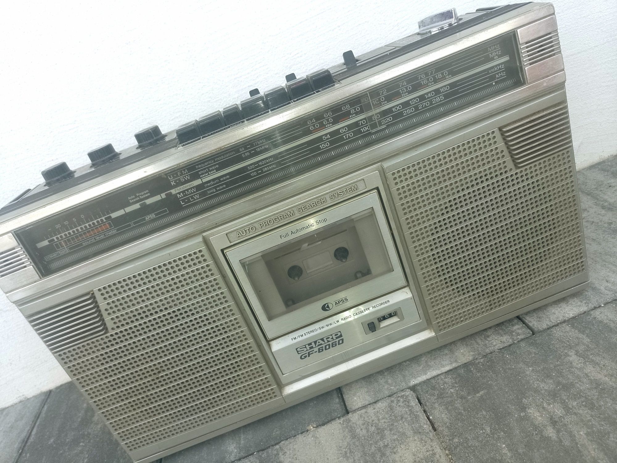 Radio Sharp GF-6060