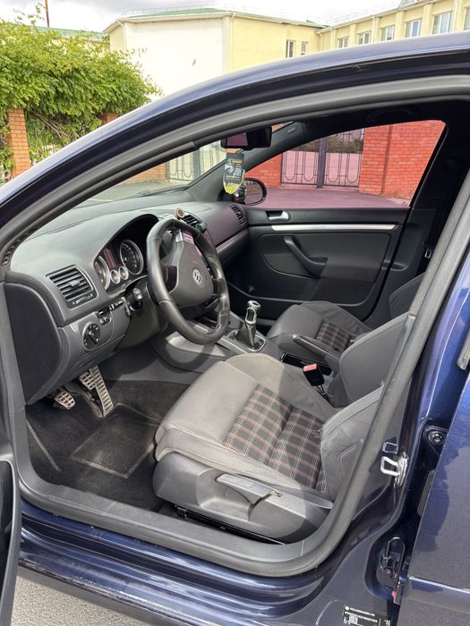 volkswagen Golf 5 GTI