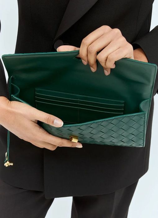 BOTTEGA VENETA
Long Andiamo Clutch