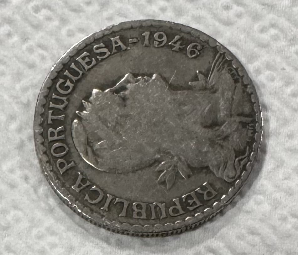 Moedas de 1 escudo 1945/1946