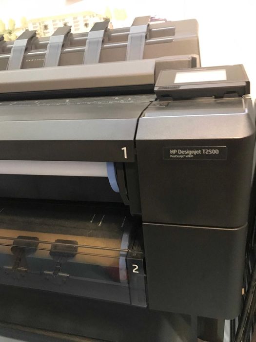 HP T2500 Plotter + 2.5m Cutting Guillotine64172214309378121