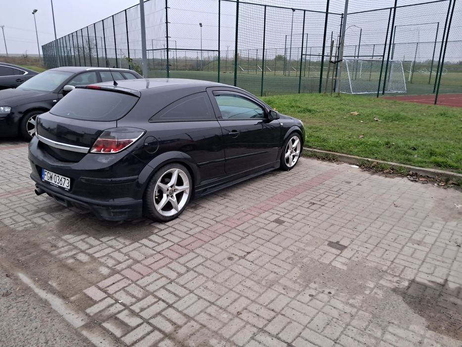Opel Astra H GTC