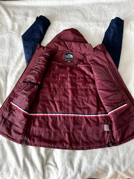 Куртка The North Face Summit Series (синьо-бордова)