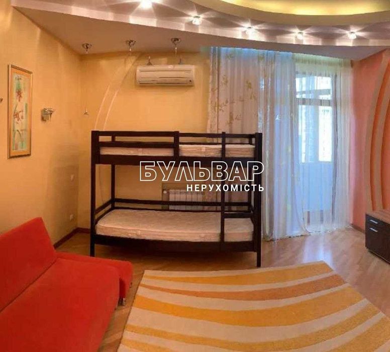 Сдам 4 к.кв  - 190 м2, Новострой, ЖК Азарин, Отакара Яроша 16-Б