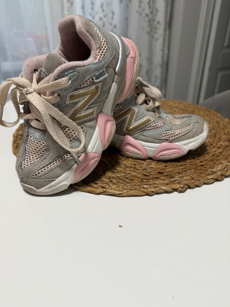Кросівки new balance 9060