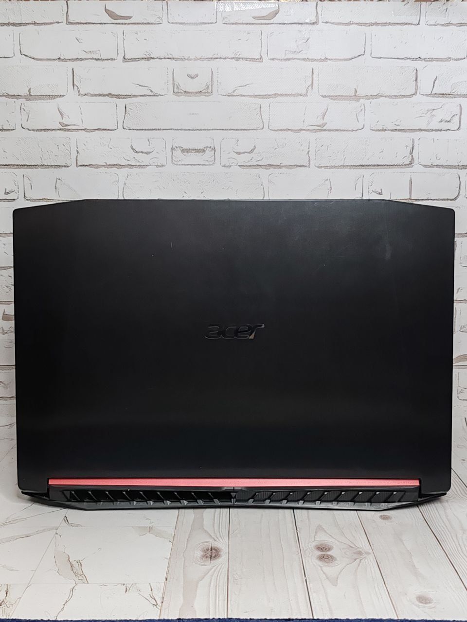 Acer Nitro 5 / GTX 1050ti / 15.6" / i5 / 8gb / SSD 256