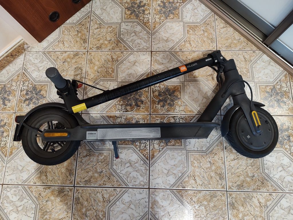 Xiaomi mi essential scooter hulajnoga