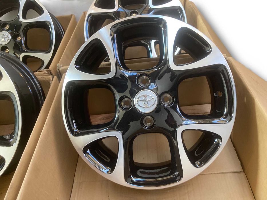 Felgi ALUMINIOWE 15 Toyota Aygo Yaris