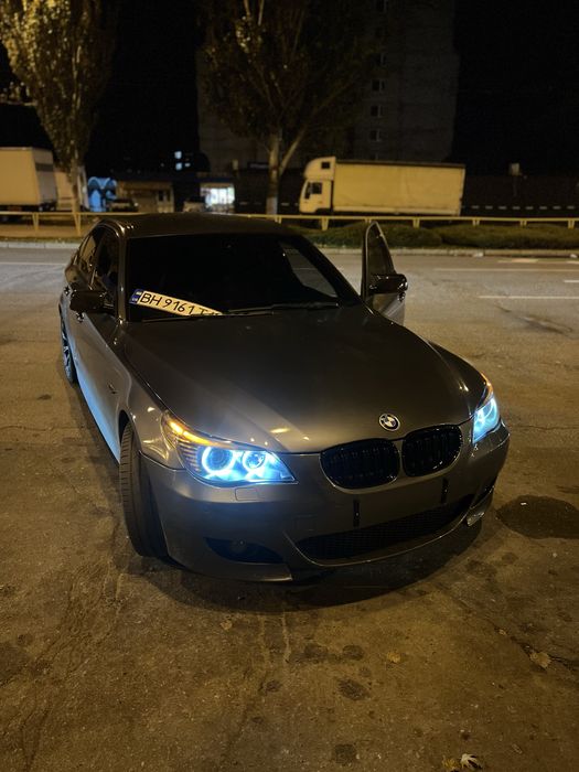 Продам BMW e60 330i