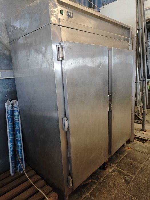 Vendo várias arcas de refrigeração