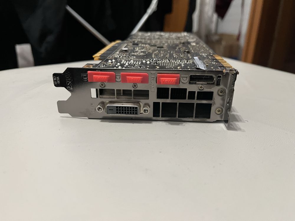 Karta graficzna msi 1080 oc aero
