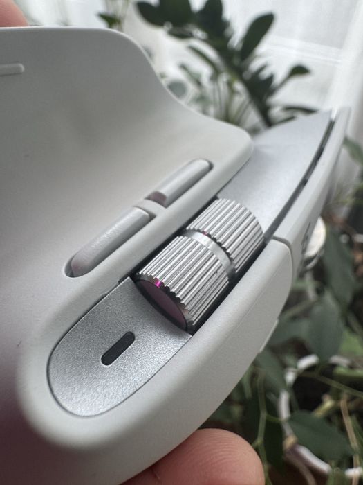 Продам мишку Logitech MX Master 3S