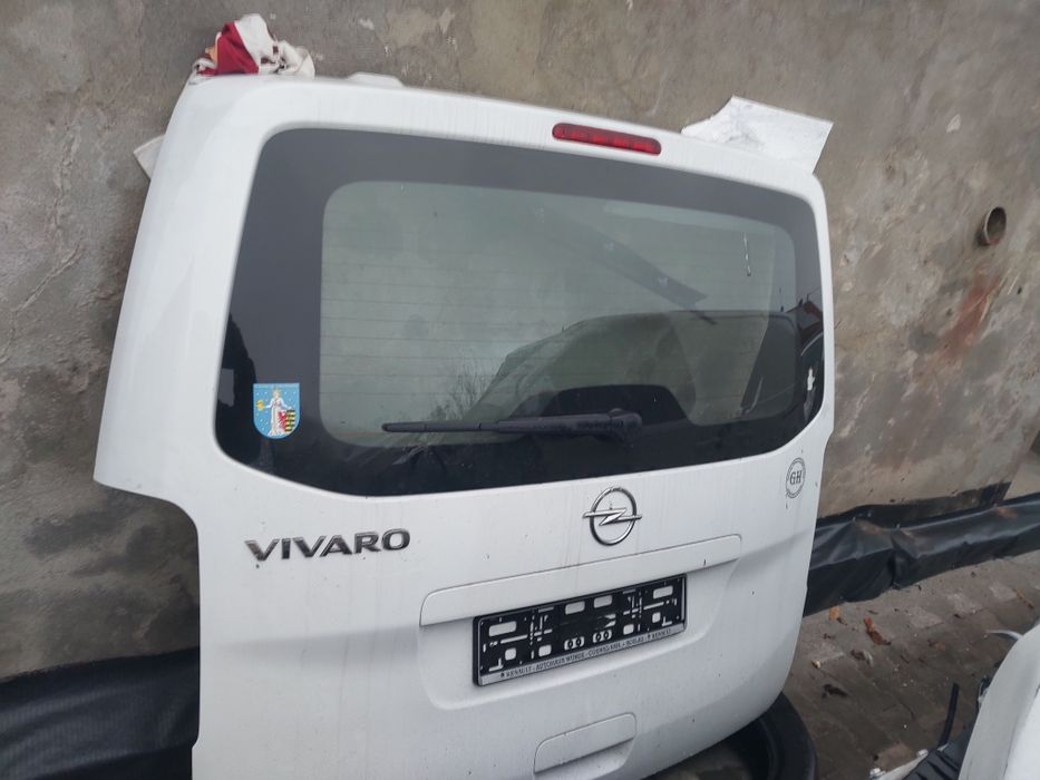 Klapa bagażnika Opel Vivaro Zafira D 2021r.