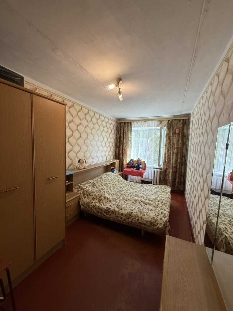 3к.квартира, Алмазний, 60м2, 2/5, в житловому стані
