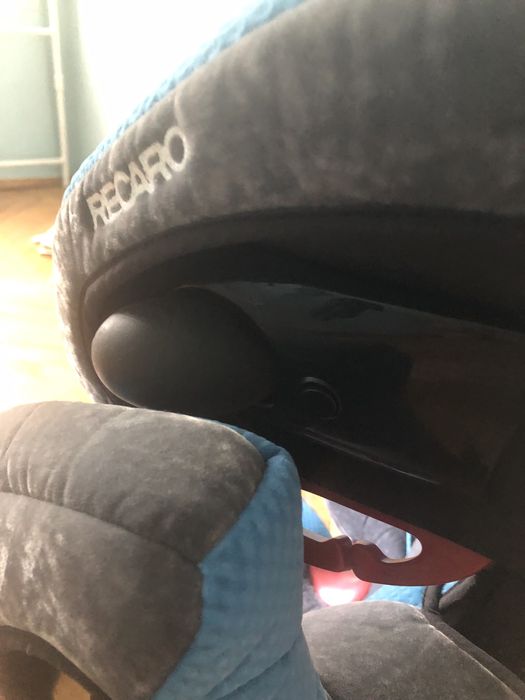 Автокрісло Recaro Monza