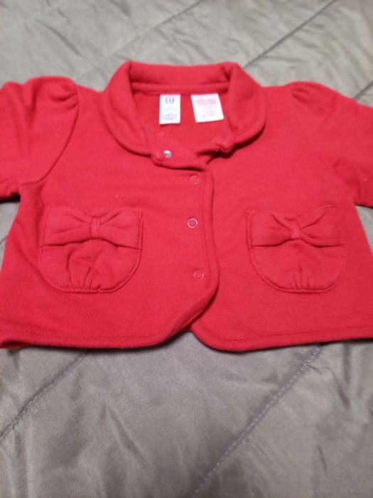 Body e casaco marca Baby Gap