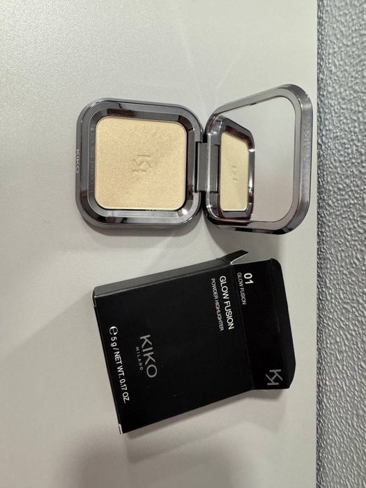 Тональный крем + хайлатер KIKO