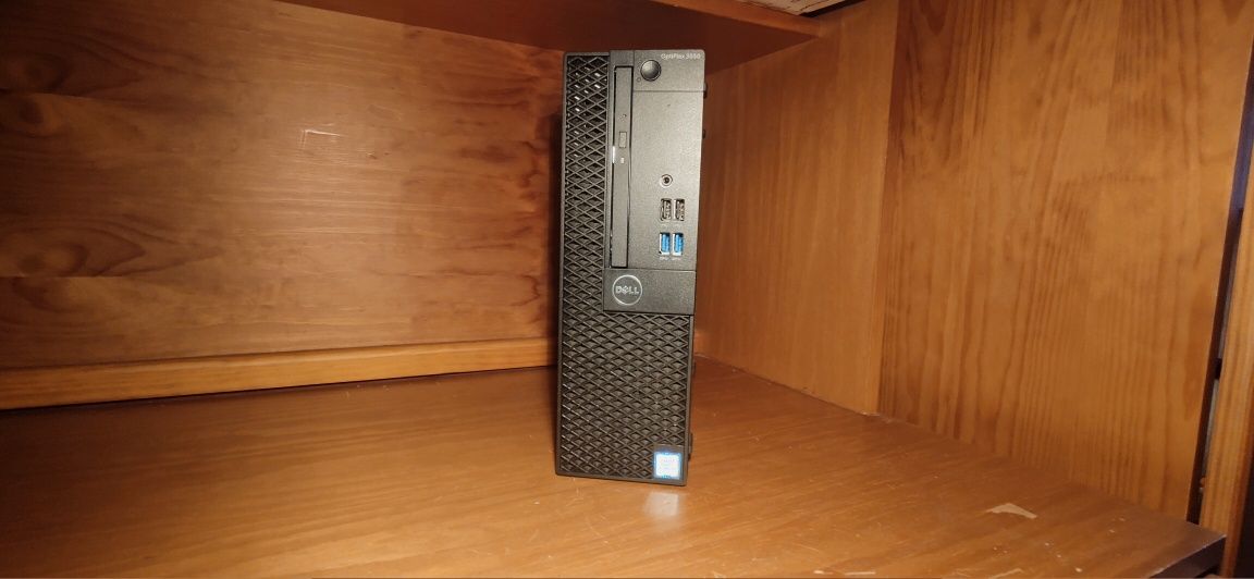 Computador Dell Optiplex 3050 SFF Intel i5 7gen SSD