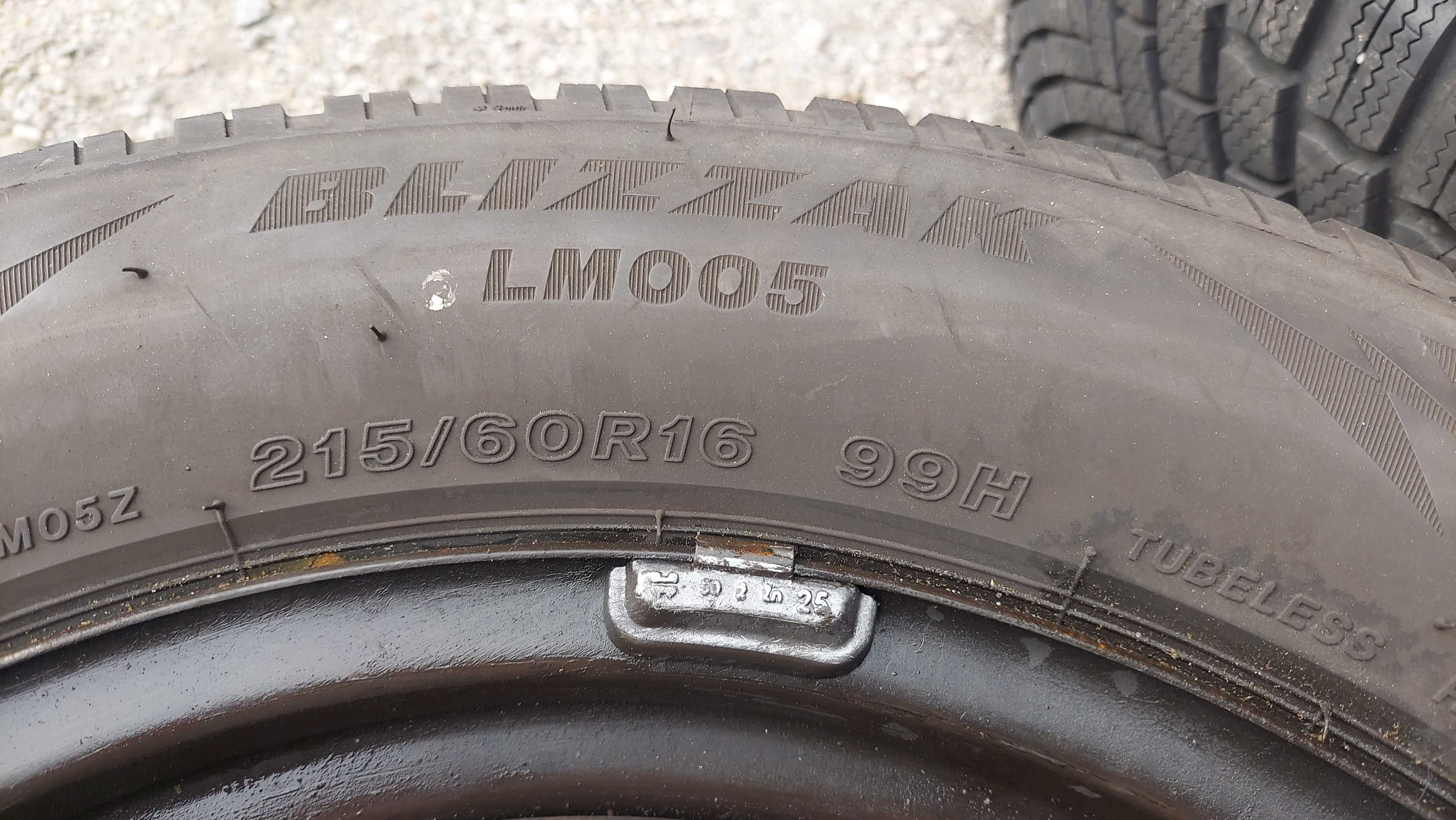 Koła zimowe 16 Skoda Octavia 3 III 5x112 215/60r16 VW Passat Seat 7mm