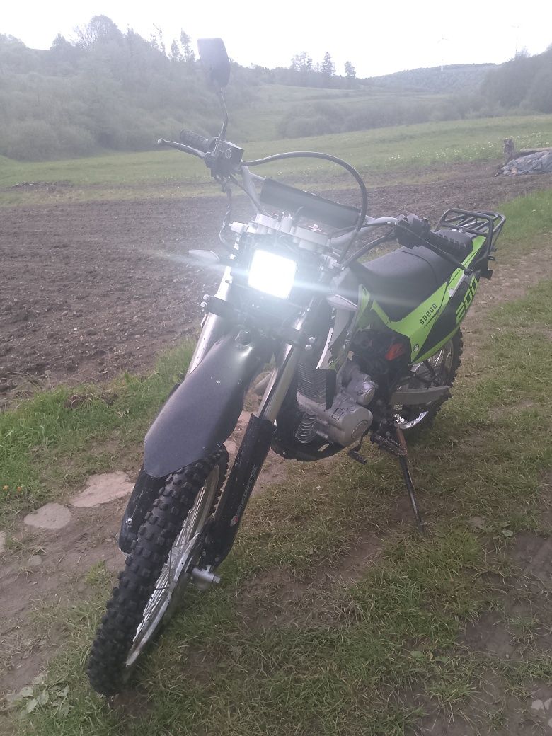 Продам мотоцикл Спарта крос 200