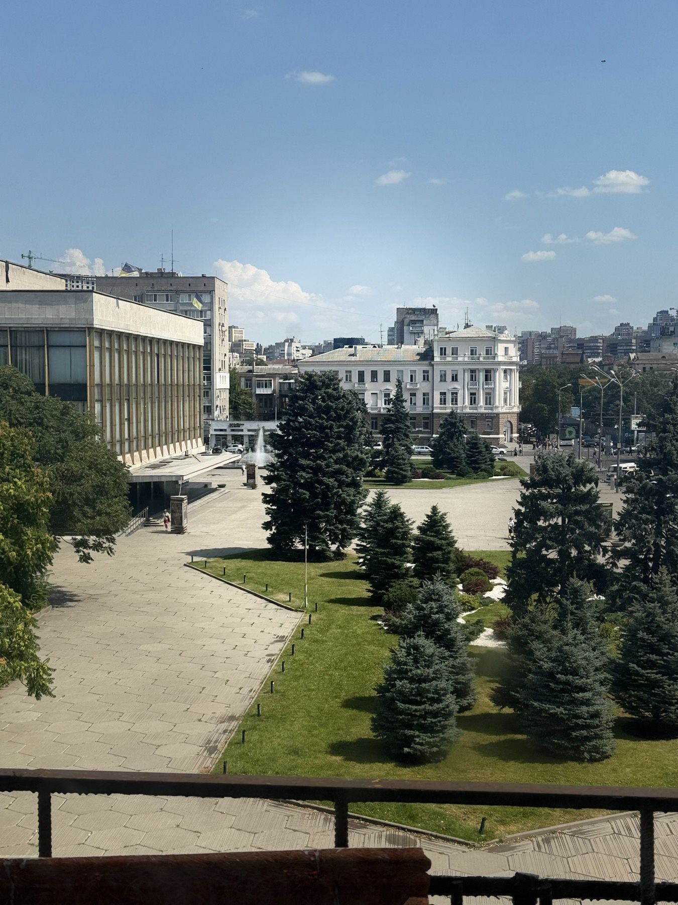 Продам 2х комн.кв. в культурном центре города пр. Д. Яворницкого