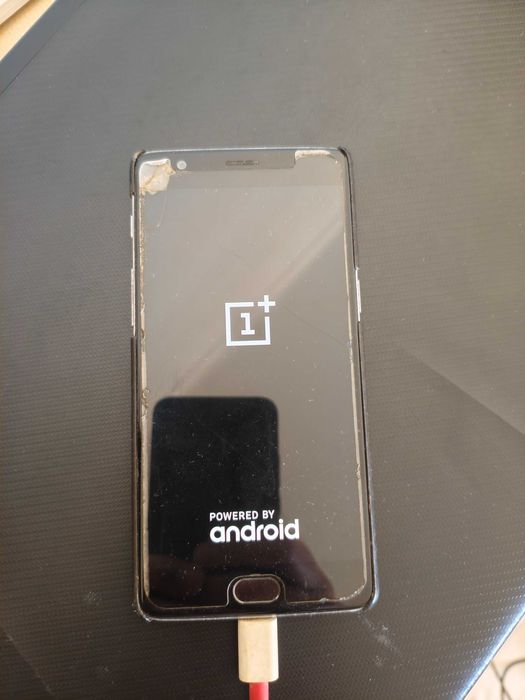 One plus 3T em bom estado