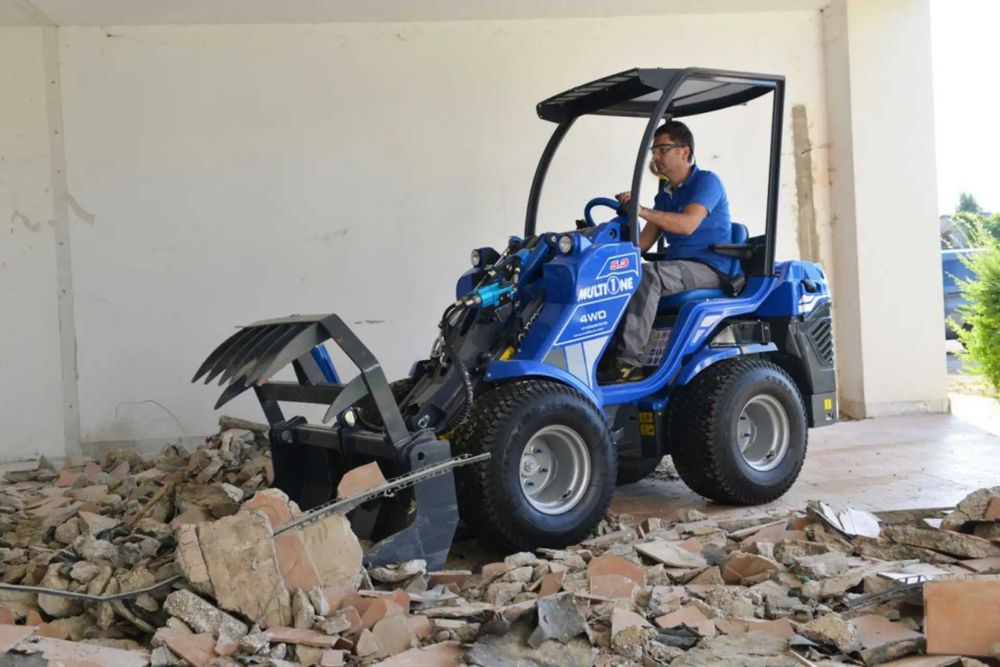 Łyżka z chwytakiem 130cm do Avant, Multione