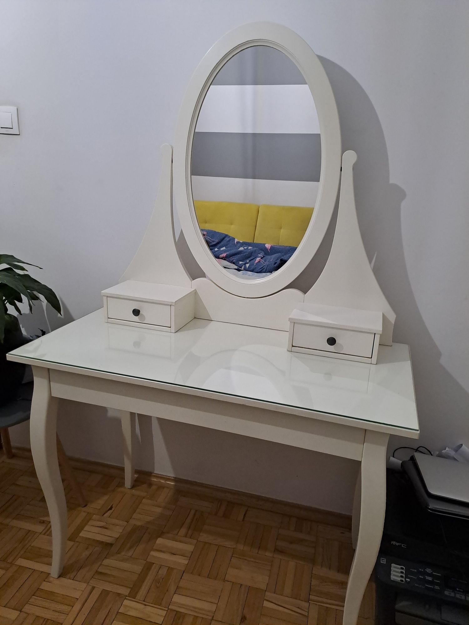 Toaletka lustro biurko Ikea Hemnes