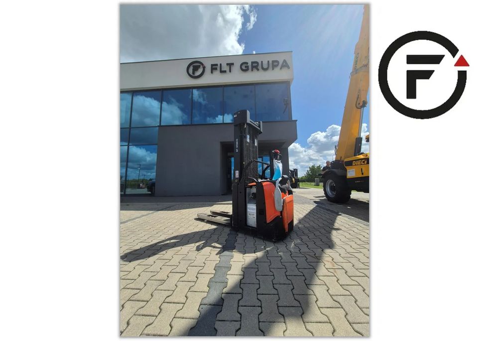 Toyota SPE160L  Wózek paletowy z masztem elektryczny Toyota SPE160L