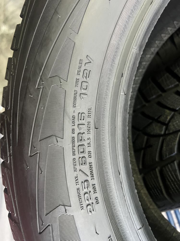 225/60/16 R16 Goodyear Ultra Grip Performance 4шт зима