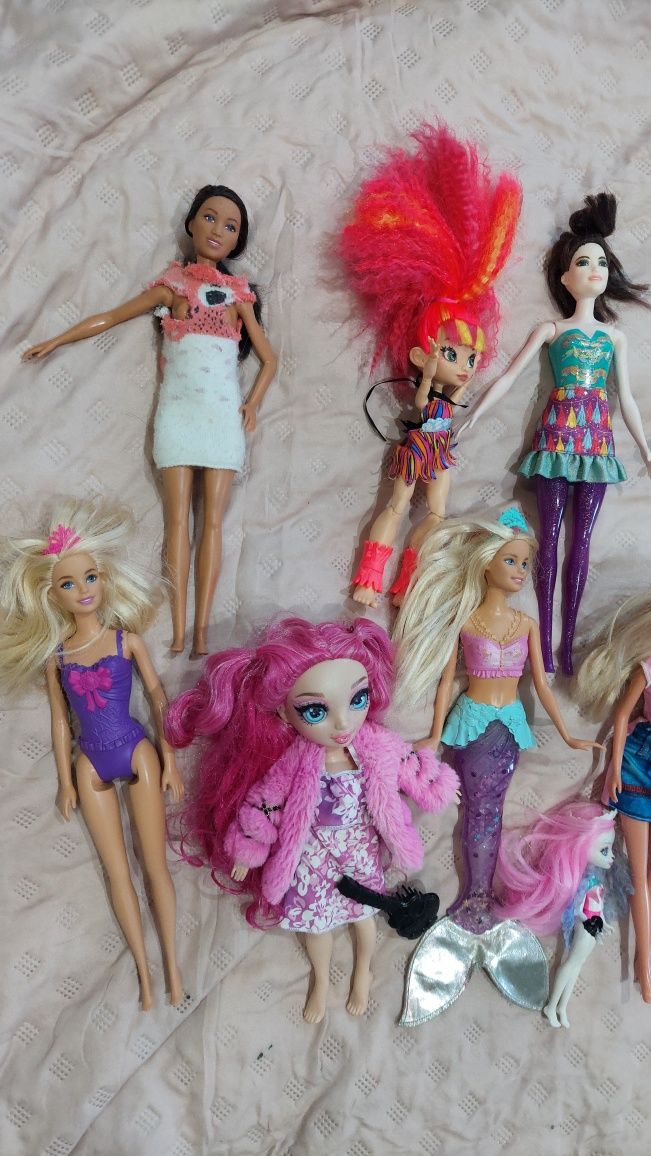 Zestaw lalek Barbie i Rainbow high