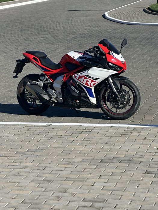 Мотоцикл Taro GP1 400