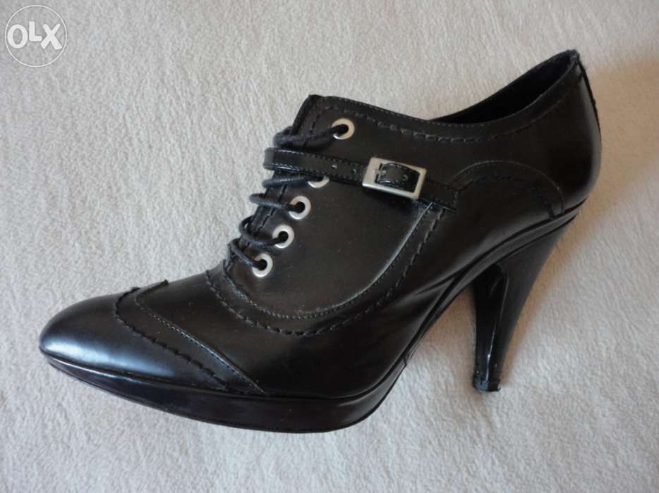 ~~ N O V O S * *  BOTINS - Zara Woman nº 39 ~~