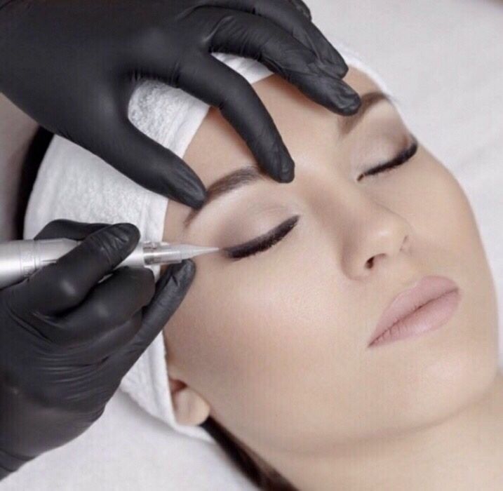 Microblading Maj modelki brwi Makijaż Permanentny Piórkowa