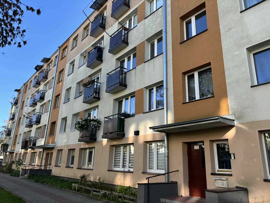 Sprzedam mieszkanie 3 pokojowe, ul. Boh. Warszawy 15 m 67