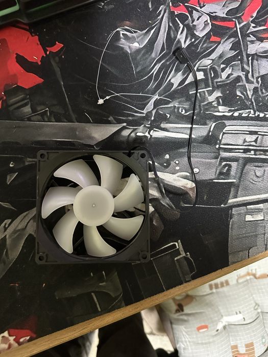 Процесор Intel Xeon E5-2673 v3 2.4GHz 6 ядер / 12 потоків з кулером