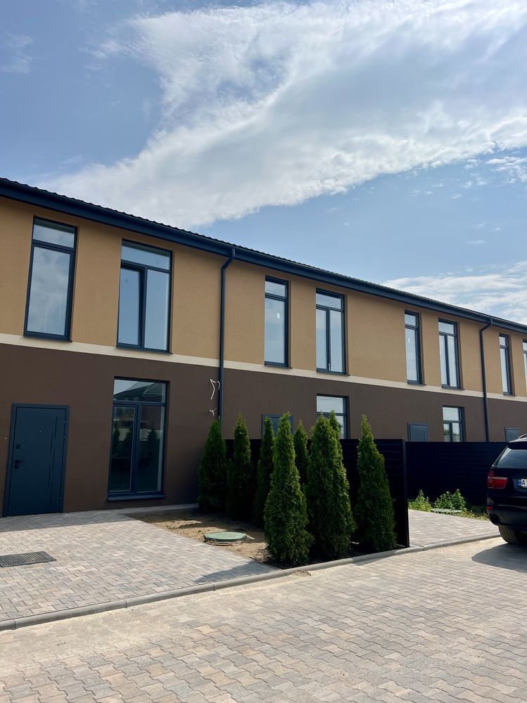Продаж таунхаусу 51м2. Закритий комплекс в с.Іванковичі. БЕЗ КОМІСІЇ