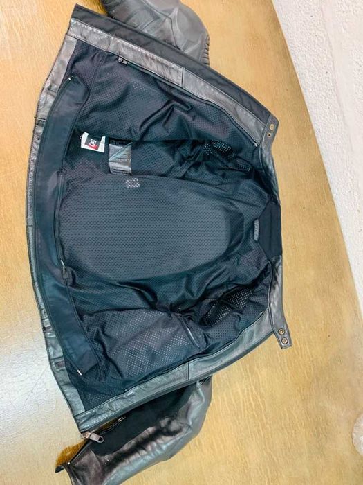 Casaco em pele Dainese